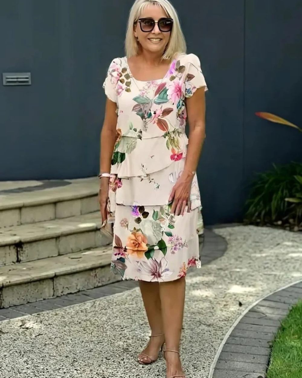 VALERIA | Elegantes Blumenkleid für den Frühling